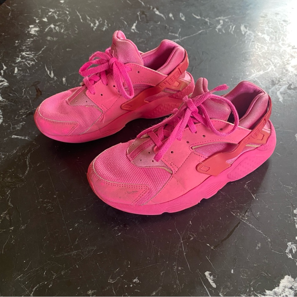 Nike Air Huarache Run Hot Pink Laser Fuchsia Size 3Y
